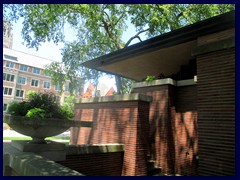 Robie House 04 - built 1910, the greatest example of Praire House style.